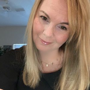 Meet your Posher, Jadie